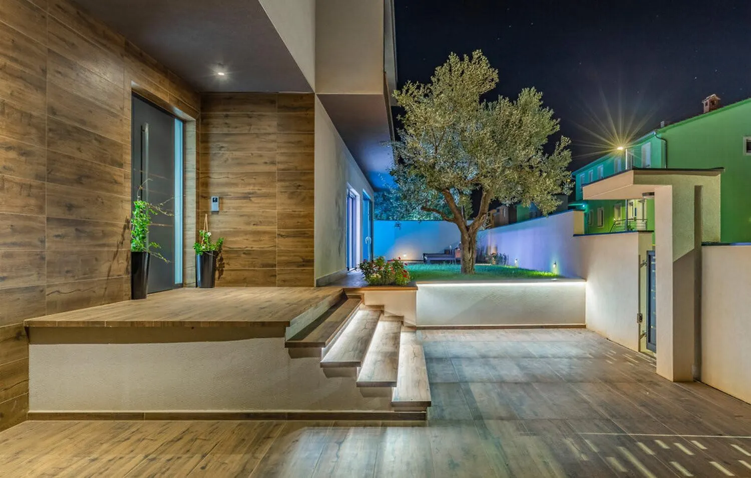 Villa Palatium III In Fazana For 8 People Only 200 Meters From The Sea With Sauna & Indoor-Outside Heated Pool
