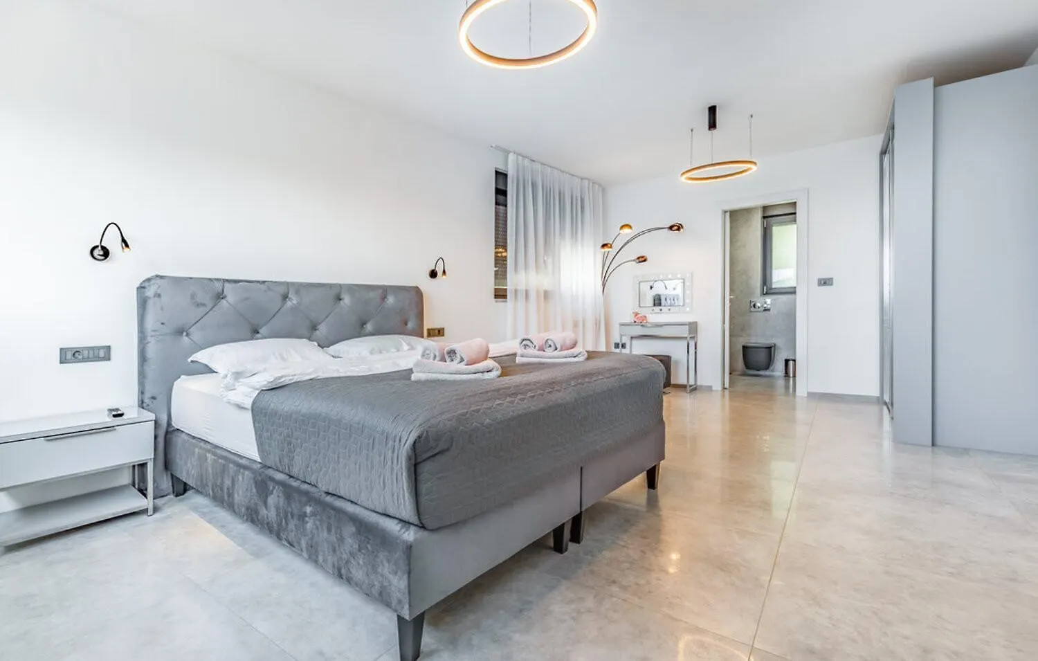 Villa Palatium III In Fazana For 8 People Only 200 Meters From The Sea With Sauna & Indoor-Outside Heated Pool