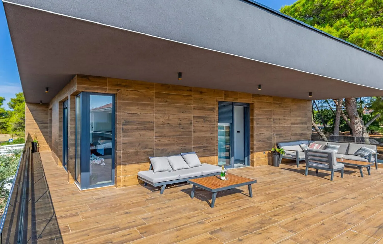 Villa Palatium III In Fazana For 8 People Only 200 Meters From The Sea With Sauna & Indoor-Outside Heated Pool